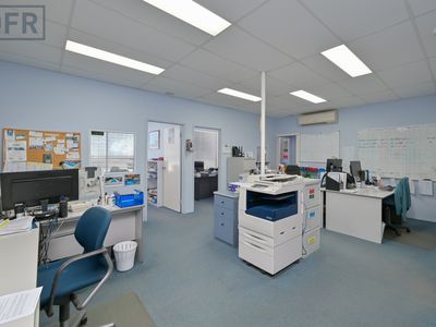 1&2 / 20 Ambrose Street, Rockingham