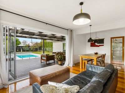 6 Helga Crescent, Te Atatu Peninsula
