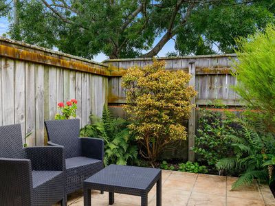 52 Pine Avenue, Ebdentown