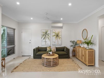 12 Tahlia Circuit, Mount Louisa
