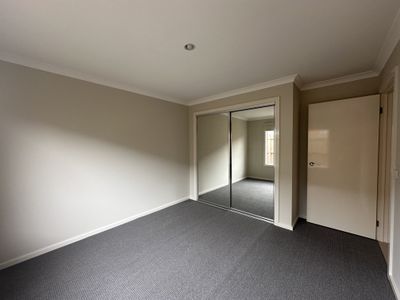 47 Canopus Circuit, Lara