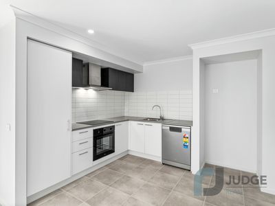 8 Sunnybank Road, Fraser Rise