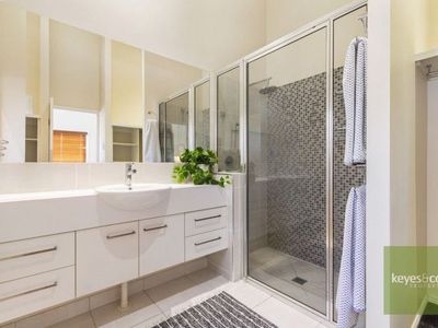 3 Girraween Avenue, Douglas