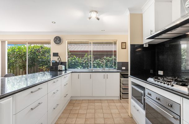 7 Eastney Court, Jandakot