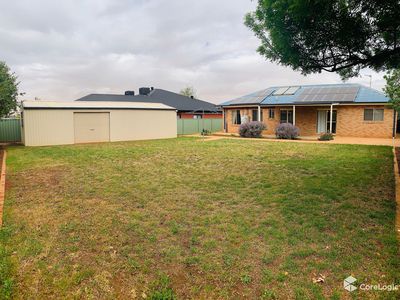 6 Lachlan Way, Dubbo