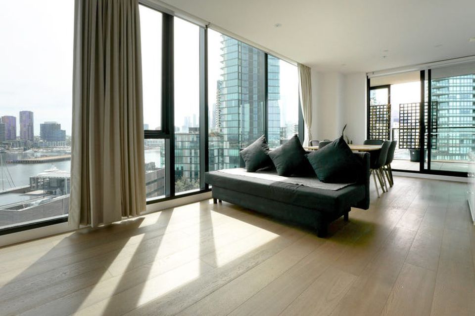 810 / 915 Collins Street, Docklands
