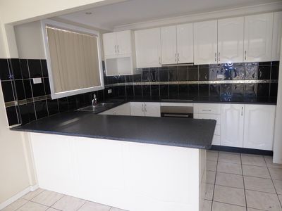2 Derwent Place, Bossley Park