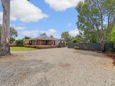 5 St Georges Avenue, Champion Lakes