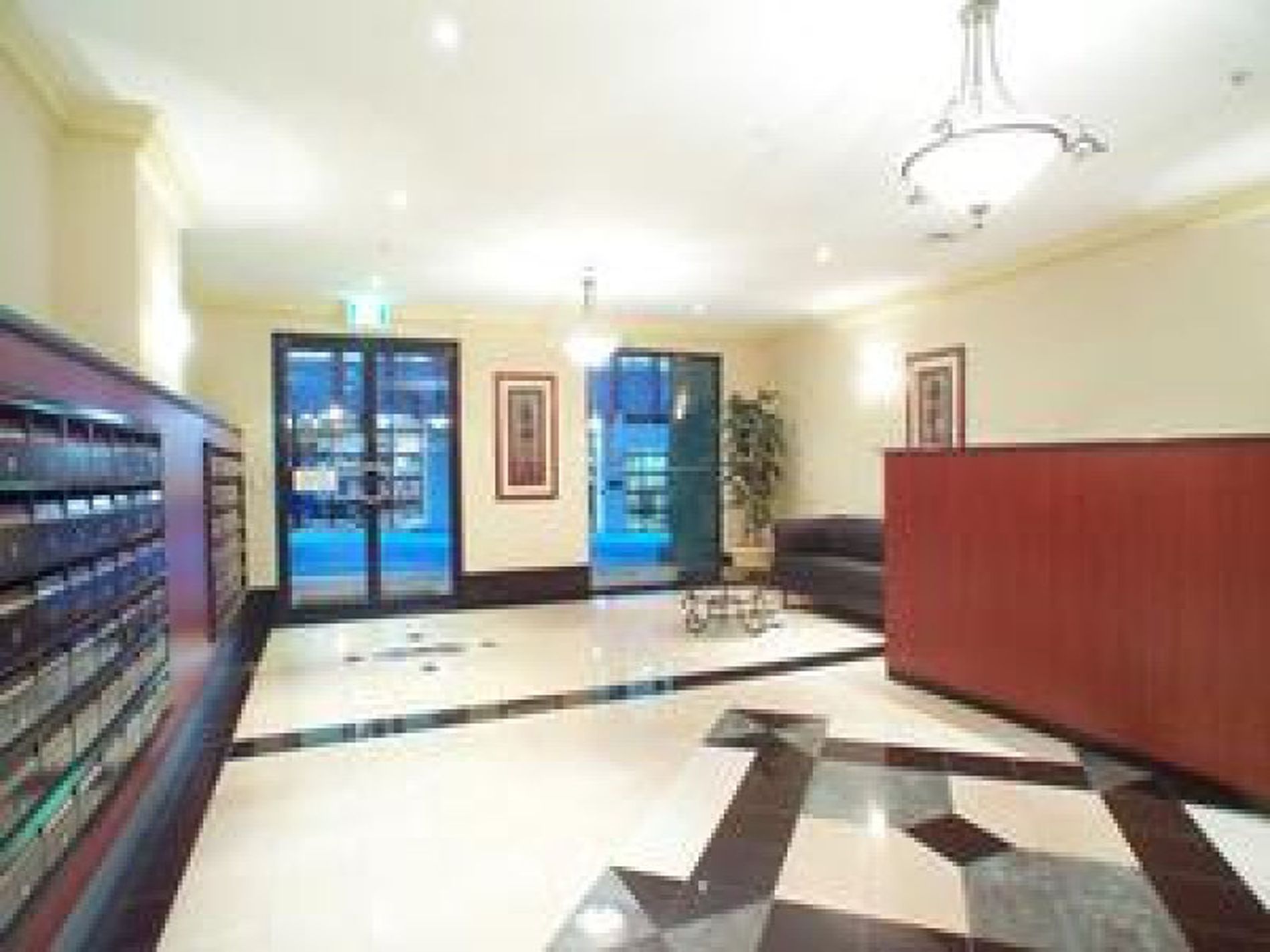 2102 / 1 Hosking Place, Sydney