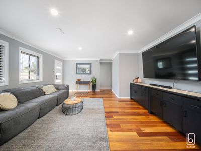 2A Pandora Parade, Noraville