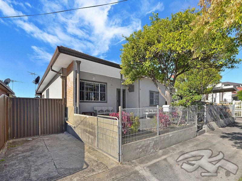 18 Shakespeare Street, Campsie