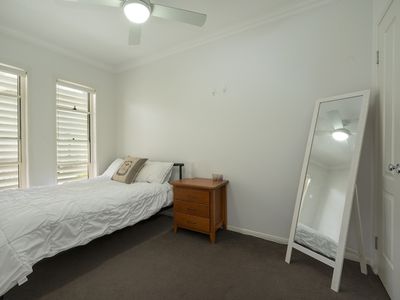 8 / 308 Mackenzie Street, Rangeville