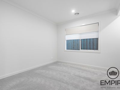 117 Yeungroon Blvd, Clyde North