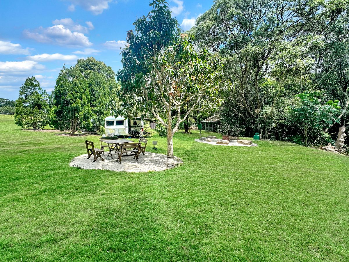 48 Russell Road West, Lake Eacham
