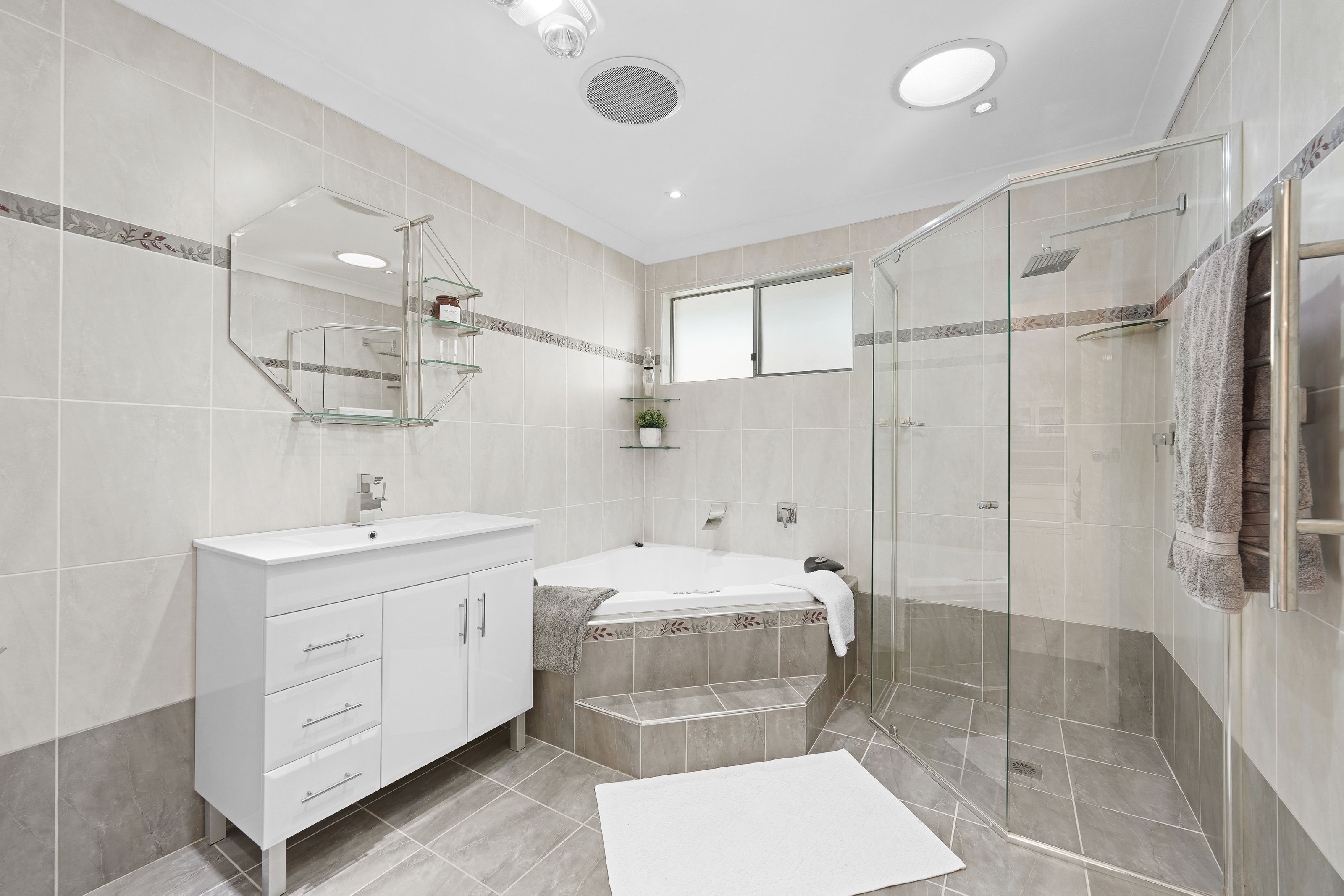 8 Brockamin Drive, SOUTH PENRITH