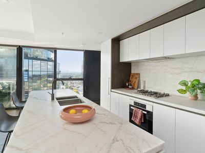 2408 / 826 Whitehorse Road, Box Hill