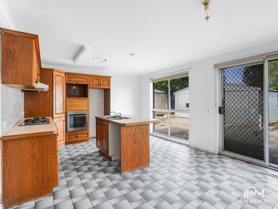 13 MELWOOD COURT, Meadow Heights