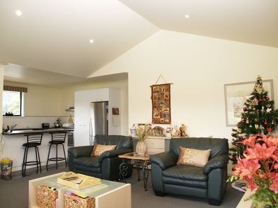 2 / 52 Sale Street, Huonville