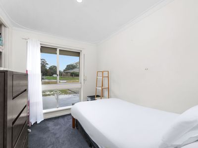 31 Galliers Avenue, Armadale