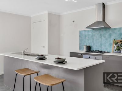 18 Gaudi Boulevard, Corinella