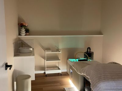 EA Collective Spa Therapies Pty Ltd