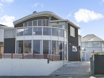 96B Lyall Parade, Lyall Bay