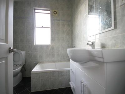 42 Hillcrest Avenue, Greenacre