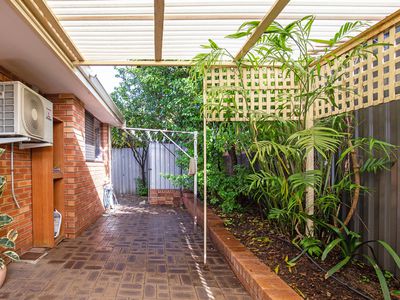 5 / 300 Preston Point Road, Attadale