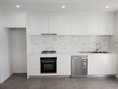 102/5-7 Swift Street, Guildford