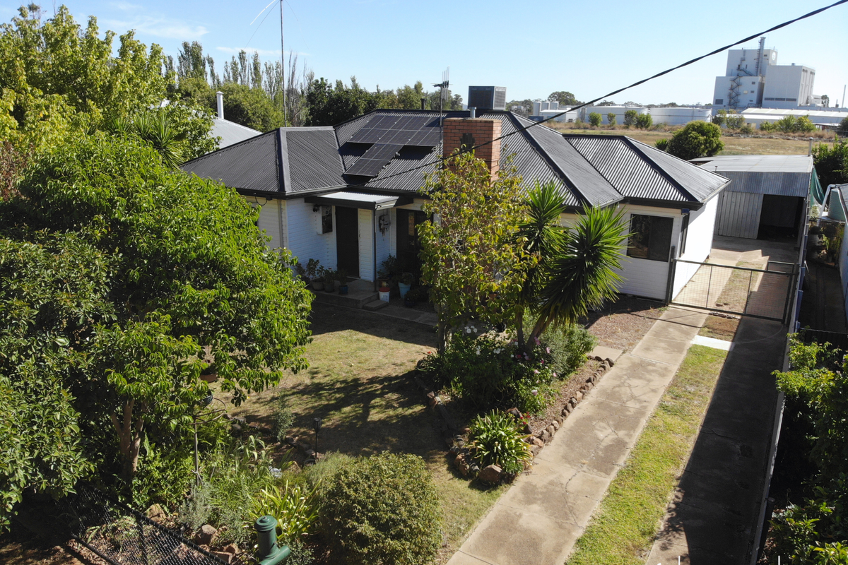 16 Savige Road, Stanhope