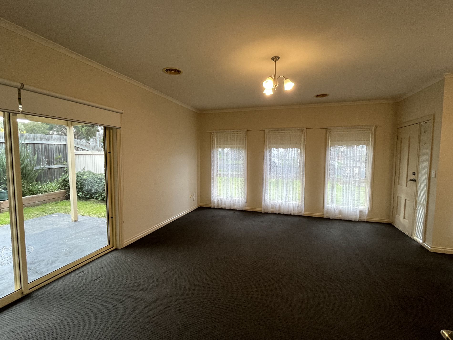 1 / 3 Apex Avenue, Belmont
