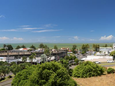 2 / 24 Queen Street, Yeppoon