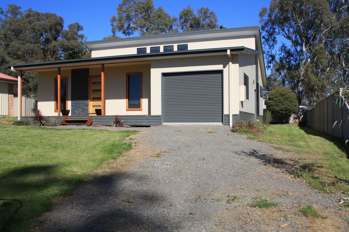 6 Chanro Court, Bonnie Doon