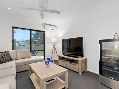 48 Hughes Road, Urangan