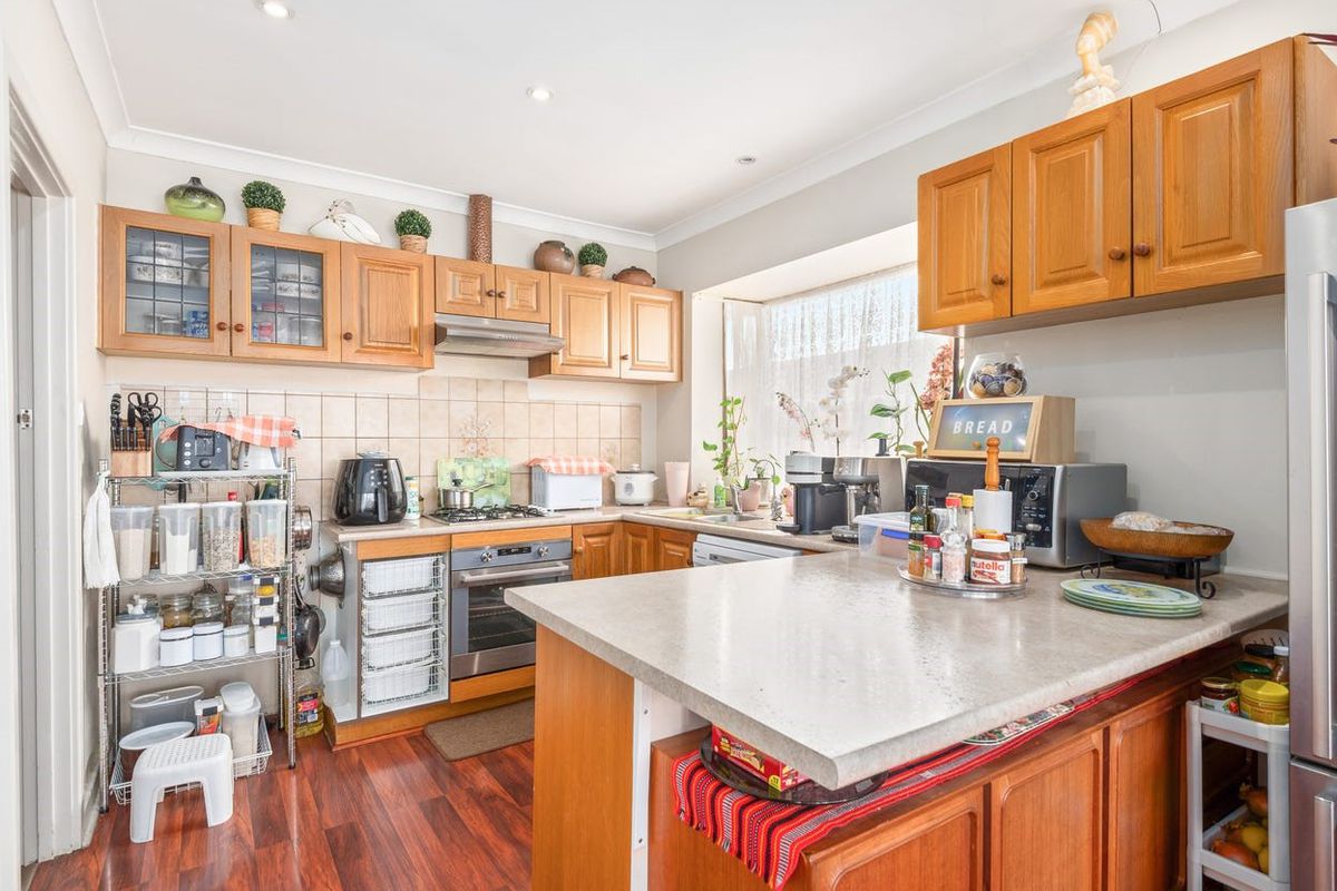 6 Elliott Avenue, Holden Hill