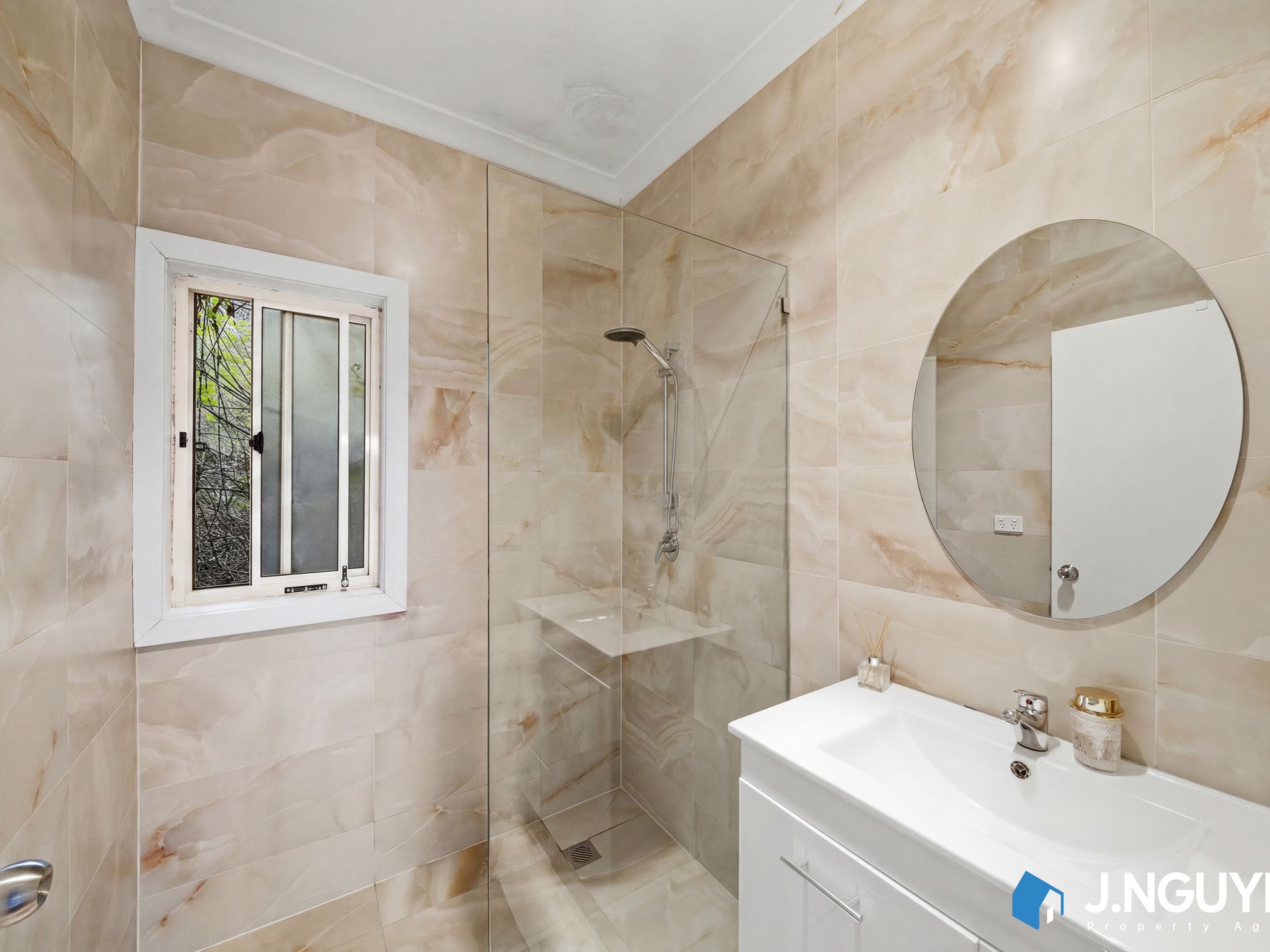 8 & 8a O'shannassy St, Mount Pritchard