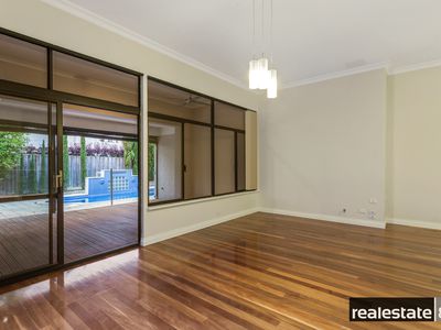10 St Oswalds Rise, Churchlands