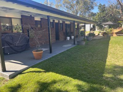 39 Burtons Road, Kingaroy