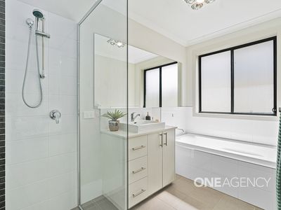 9 Banool Circuit, Bomaderry