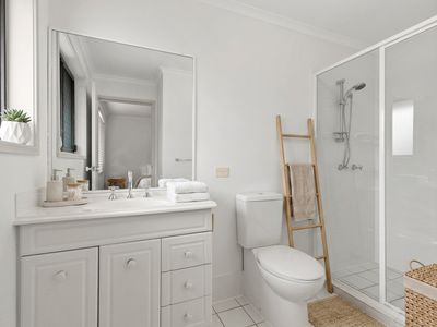 35 John St, Manly West