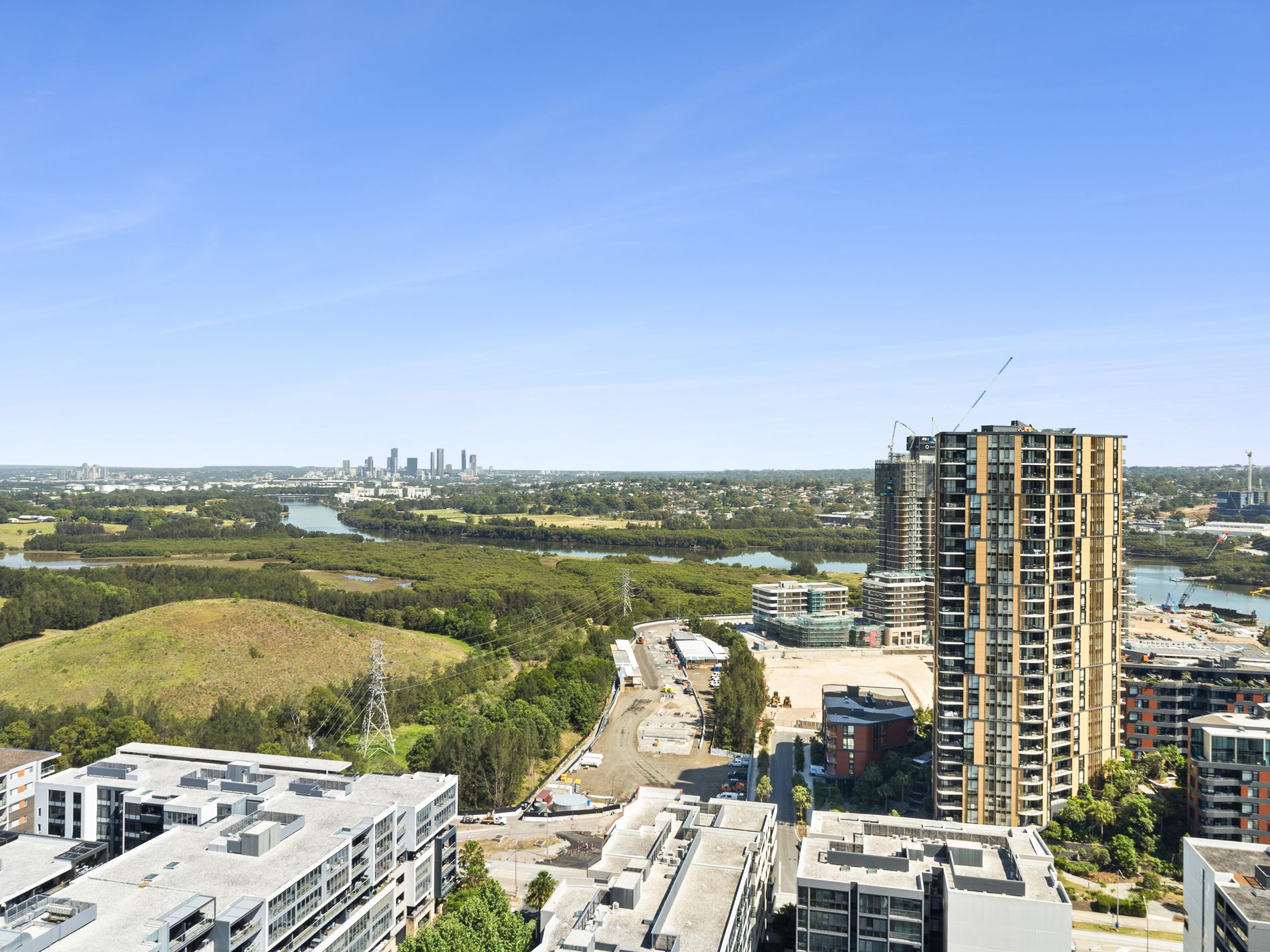 2413 / 11 Wentworth Place, Wentworth Point