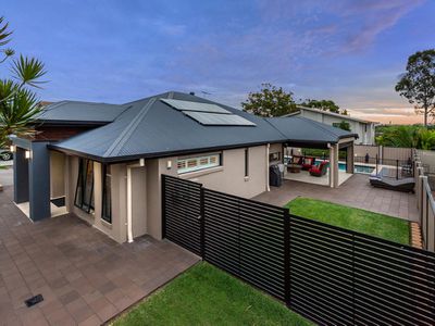17 Senden Crescent, Manly West