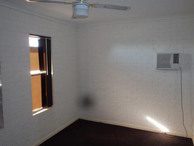 8 / 2 Limpet Crescent, South Hedland