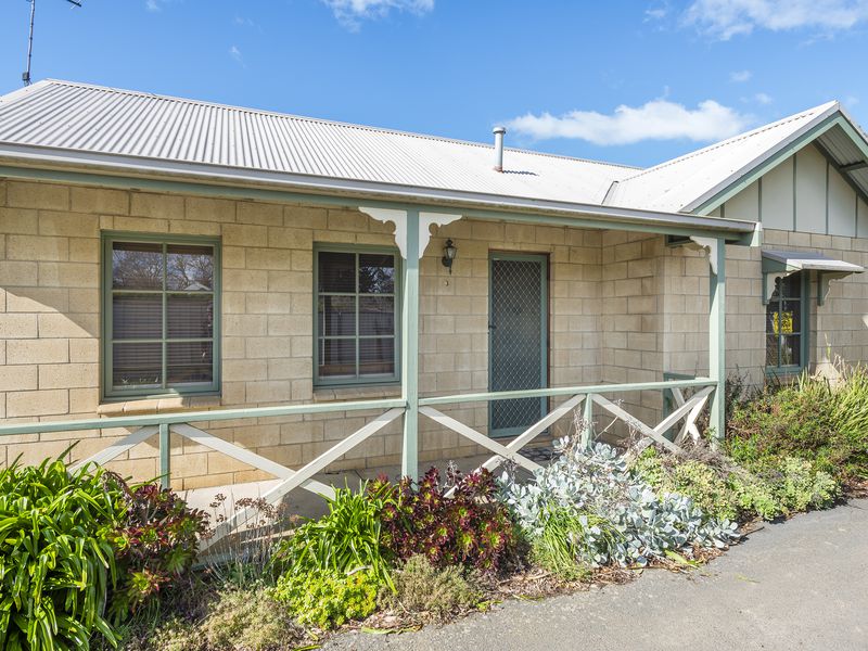 3 / 23 Stawell Street, Romsey