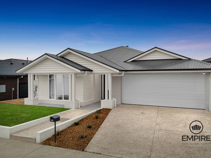 16 Berrenda Street, Clyde North