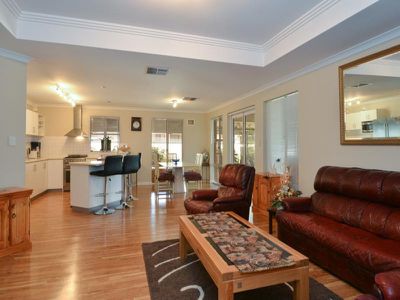 15 Vitali Crescent, Somerville