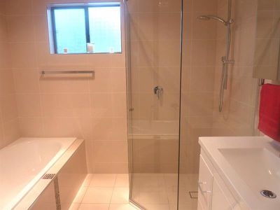 14 Stoney Creek Rd, Beverly Hills
