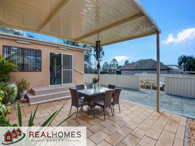 30-32 Loftus Street, Regentville