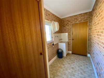 1/124 York Street, Forbes