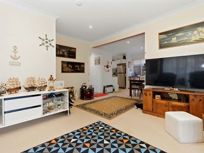 4 Beachview Ave, Berrara